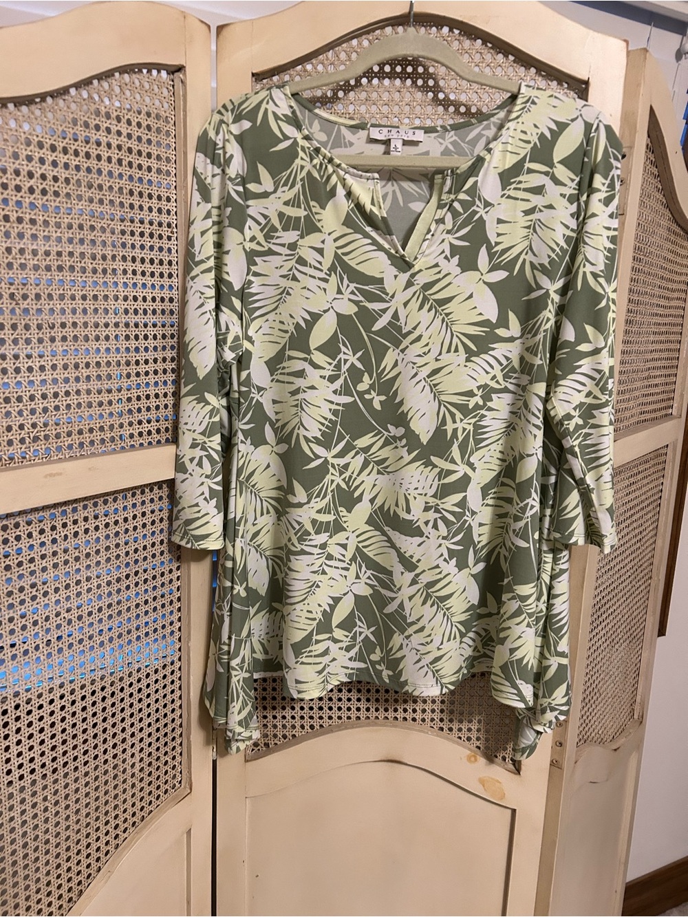 Chaus Olive and Pale Green Leaf-Print V-Neck Tunic
